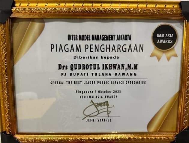 Pj. Bupati Tuba, Raih Penghargaan The Best Leader Public Service di IMM Asia Awards 2023